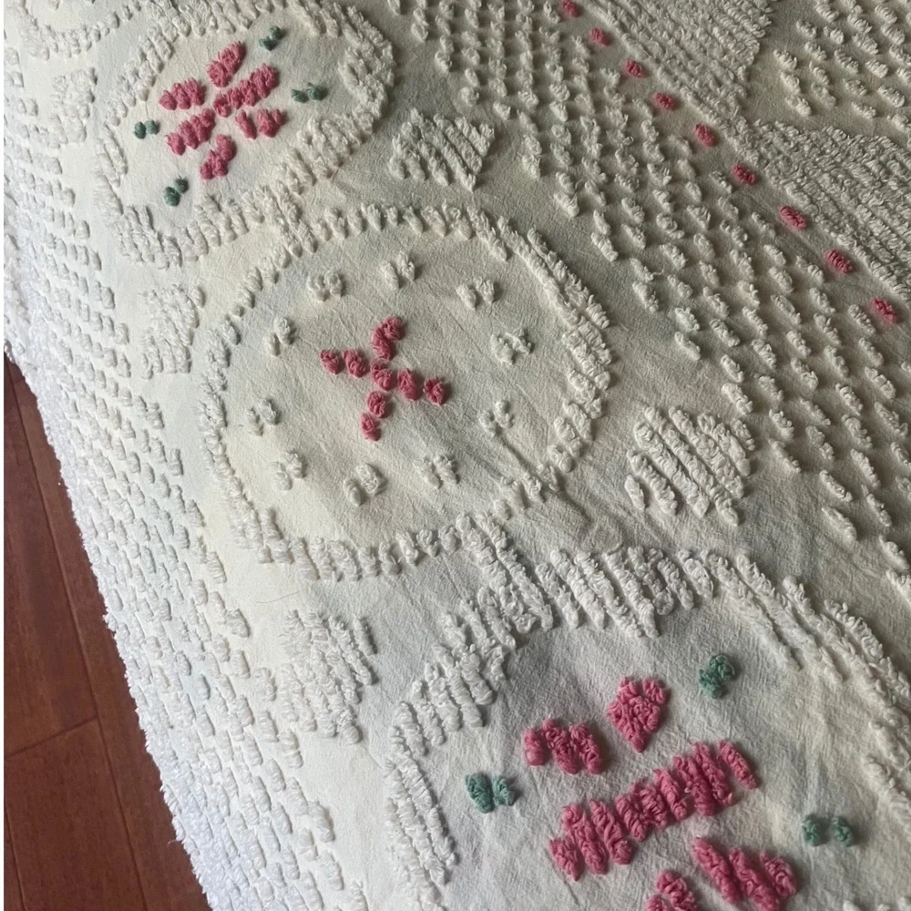 Vintage Chenille Bedspread Pink Fringe 3pc Set Cottage Farmhouse KIng/Queen